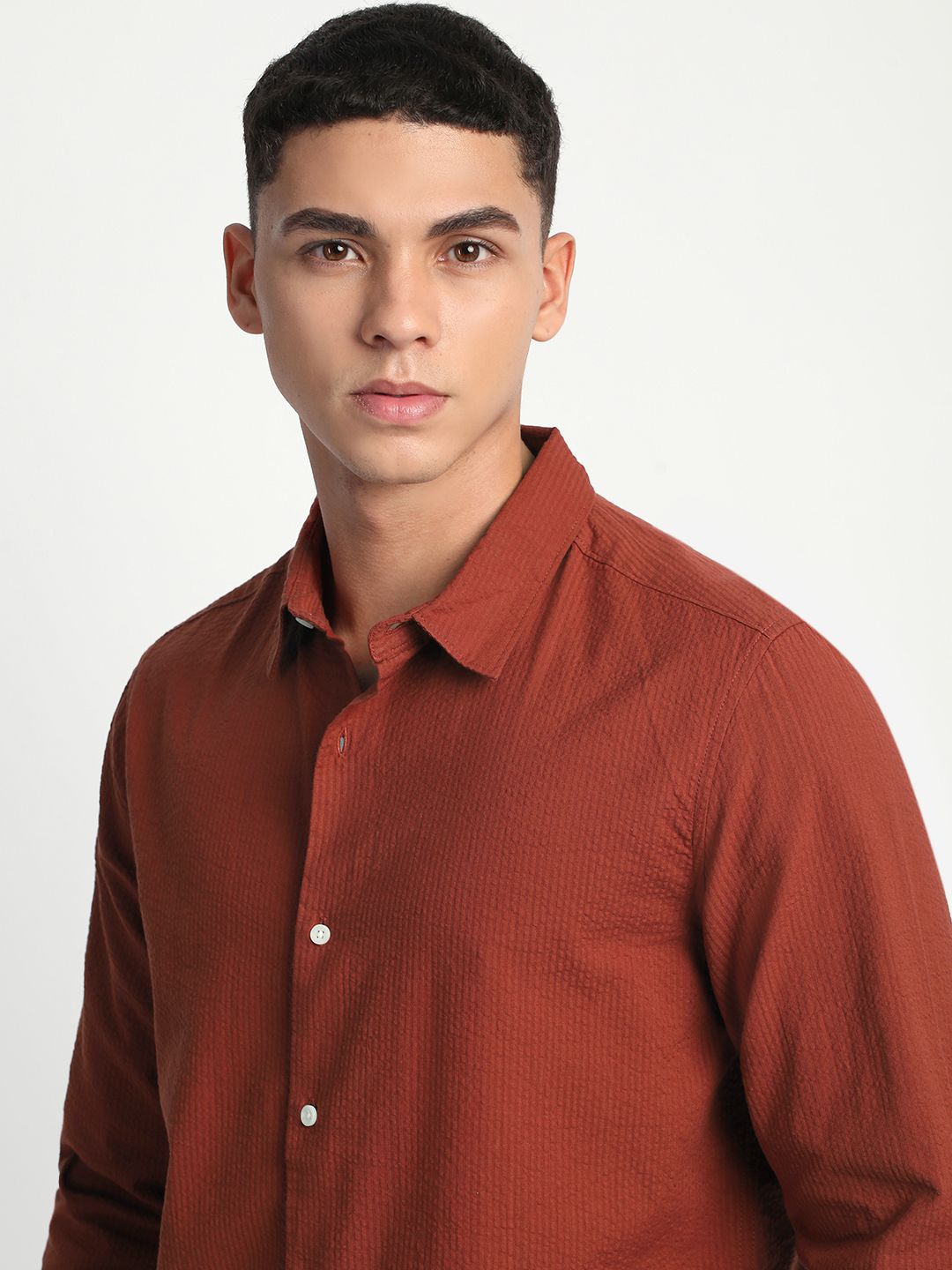 

THE BEAR HOUSE Men Striped Slim Fit Pure Cotton Casual Shirt, Rust
