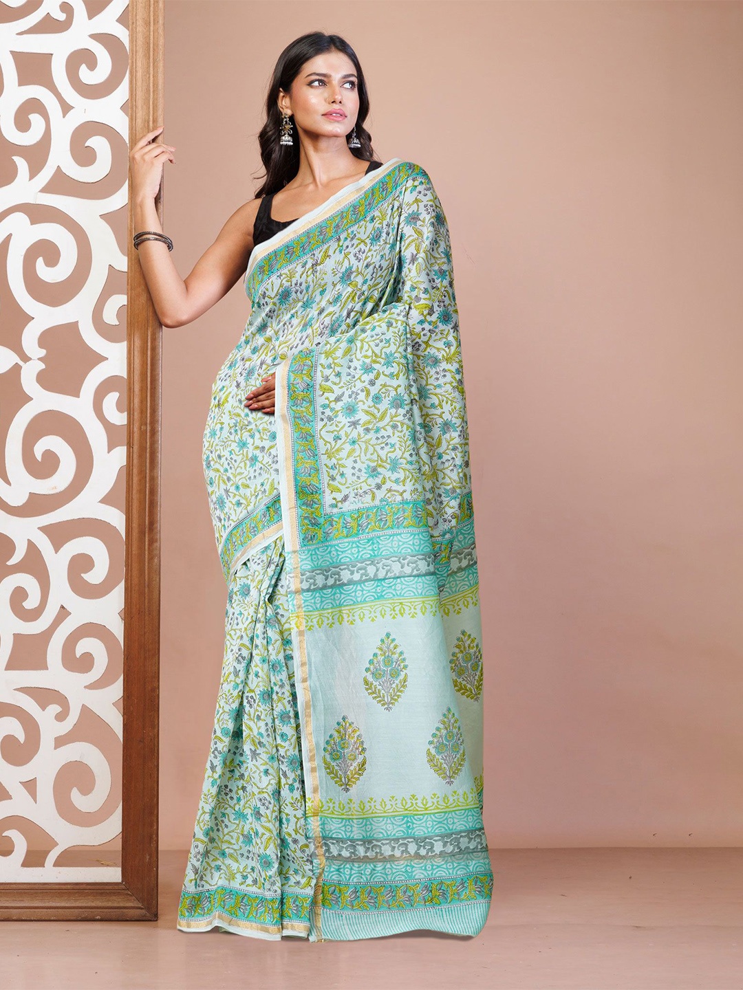 

Unnati Silks Ethnic Motifs Zari Handloom Chanderi Saree, Green