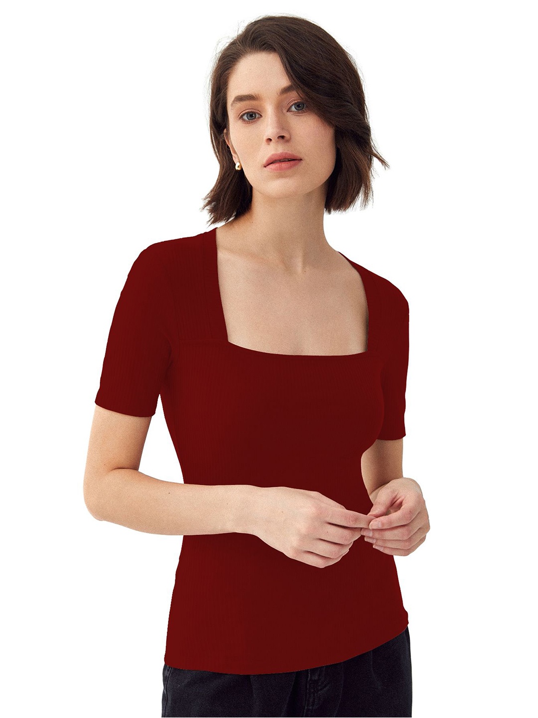 

BAESD Sheen Sheer Top, Maroon