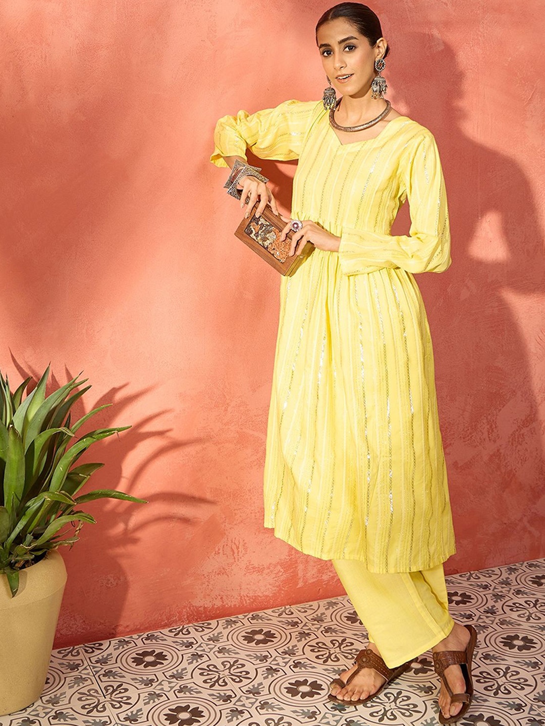 

InWeave Sweetheart Neck Printed Regular Anarkali Kurta with Palazzos, Yellow