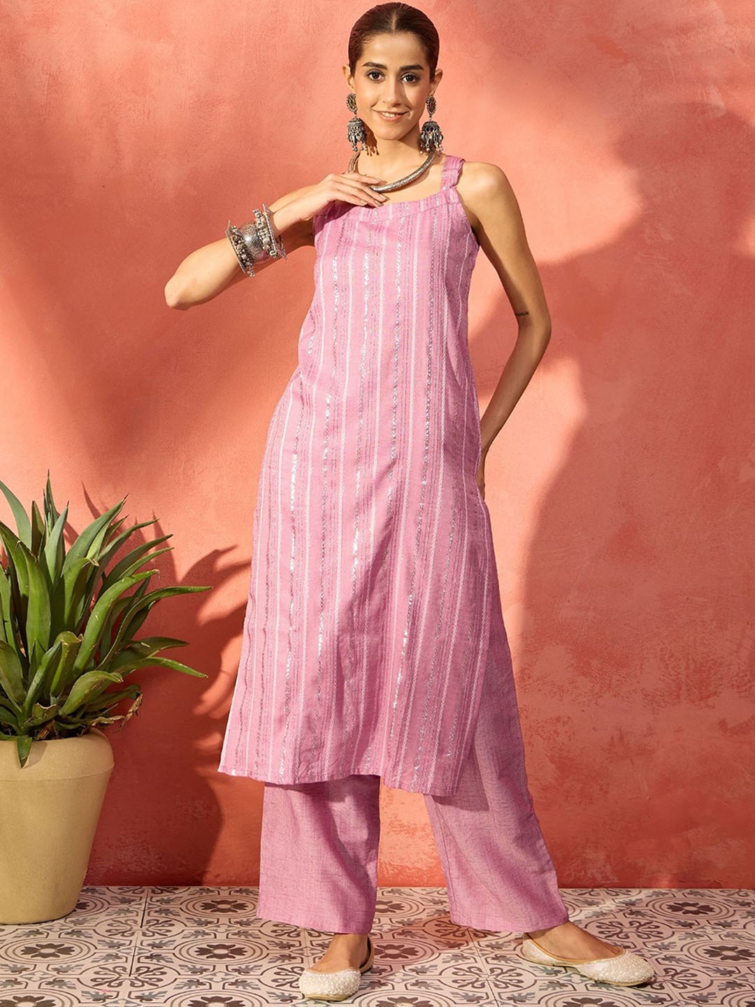 

InWeave Embroidered Regular Thread Work Straight Kurta with Trousers, Lavender