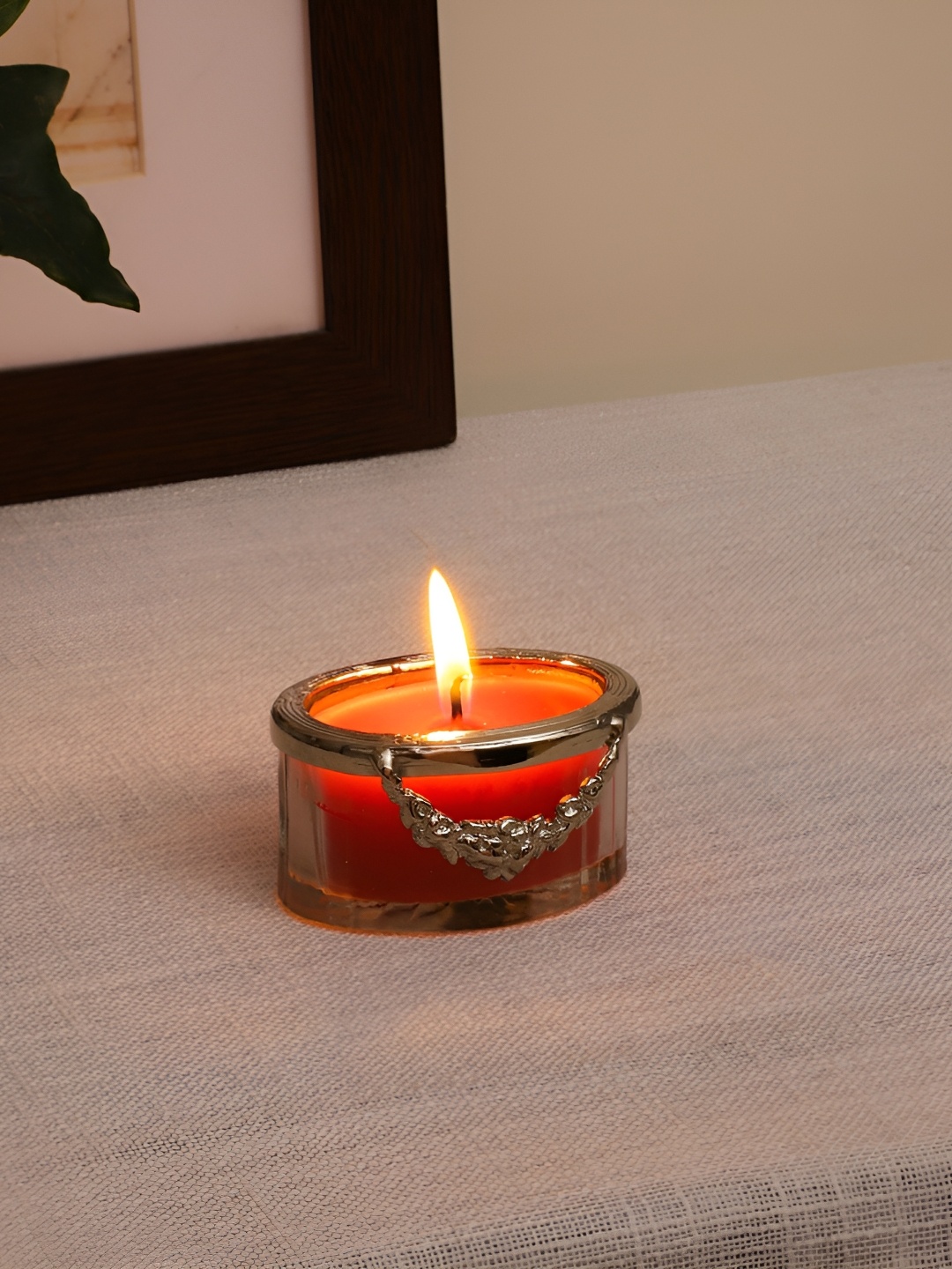 

Decor de Maison Red & Silver Toned Textured Cherry Blossom Scented Jar Candle