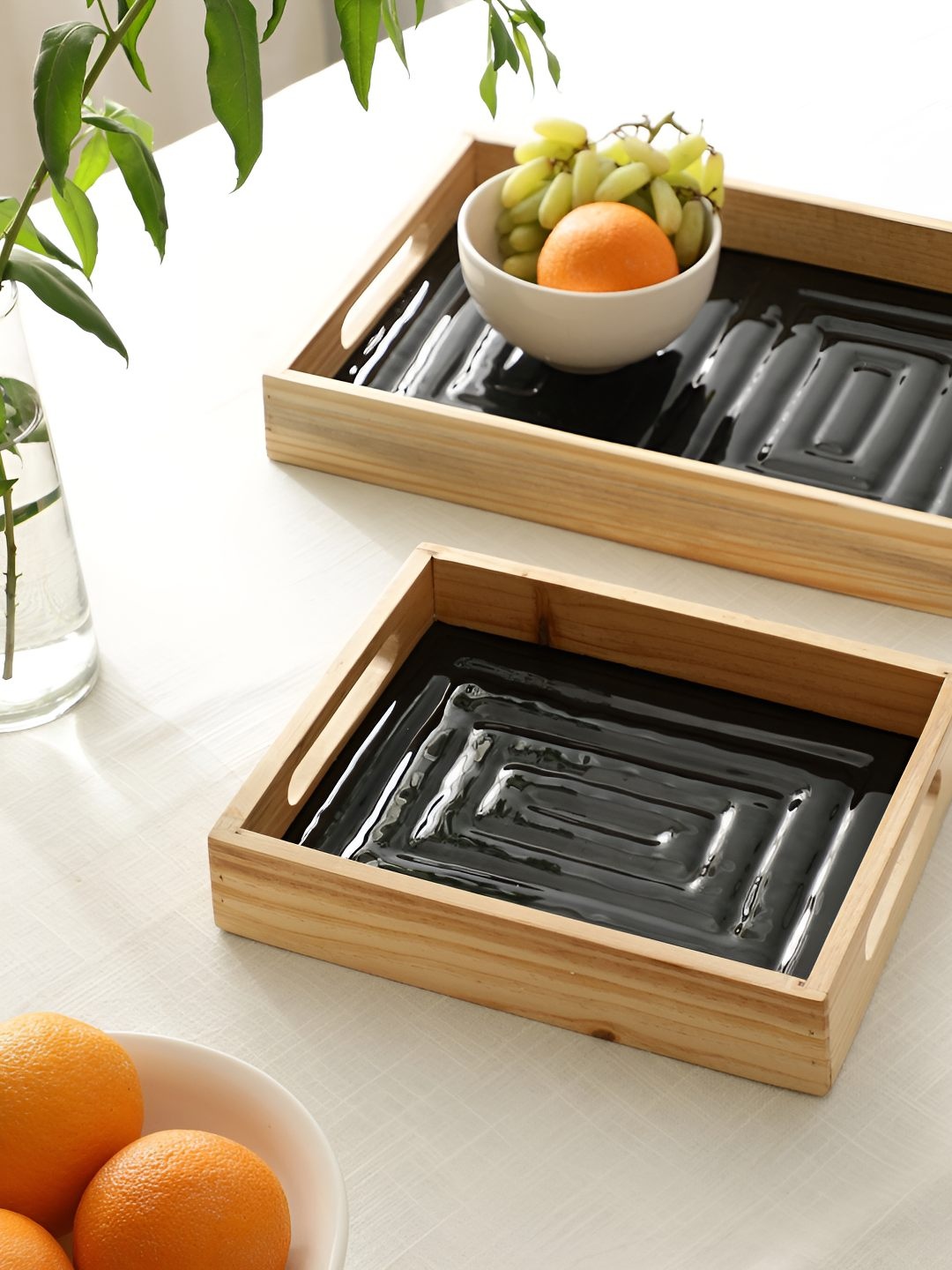 

Decor de Maison Hugo Brown & Black 2 Pieces Rectangular Glass Trays