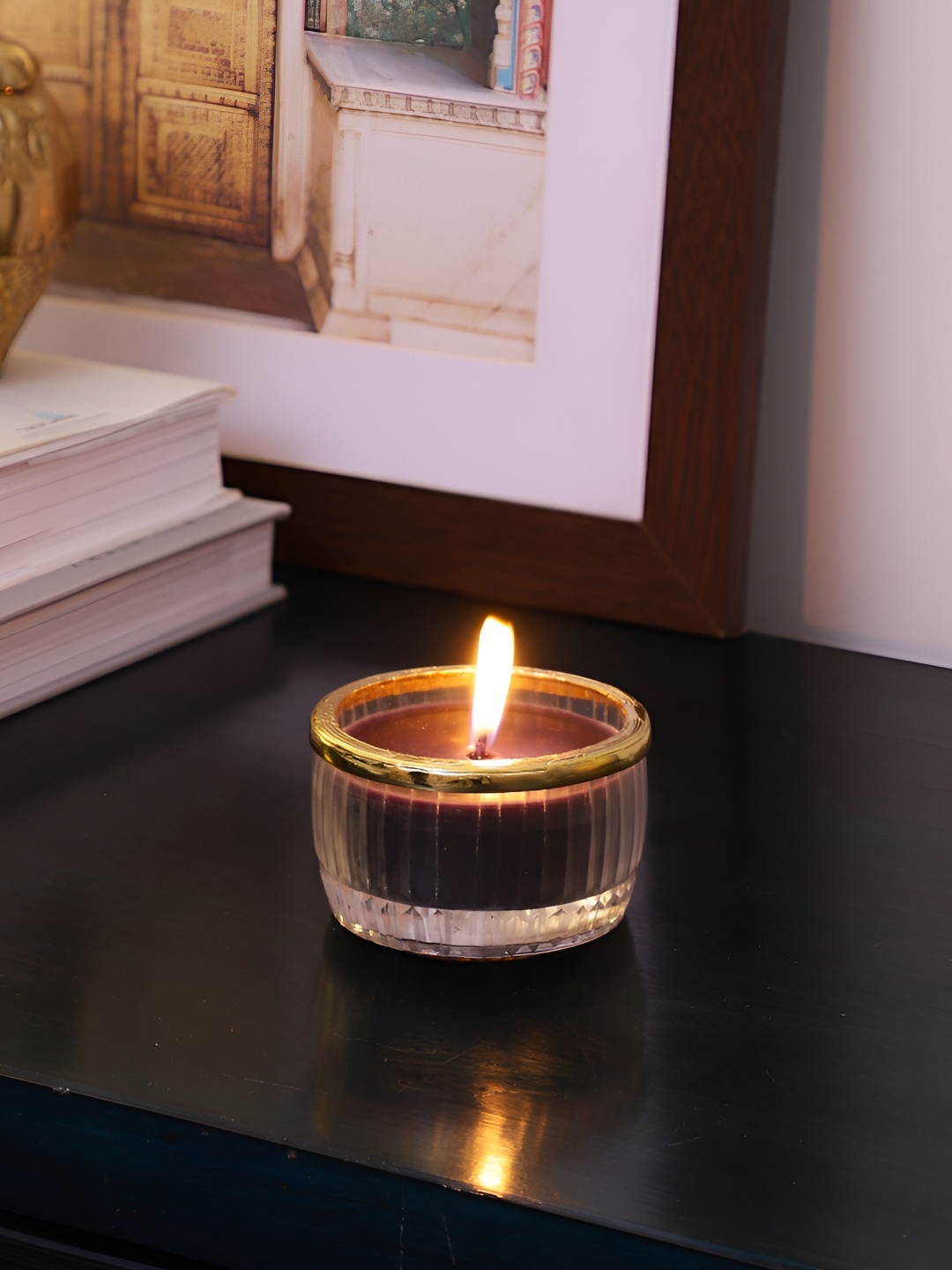 

Decor de Maison Black & Gold Toned Textured Velvet Scented Candle
