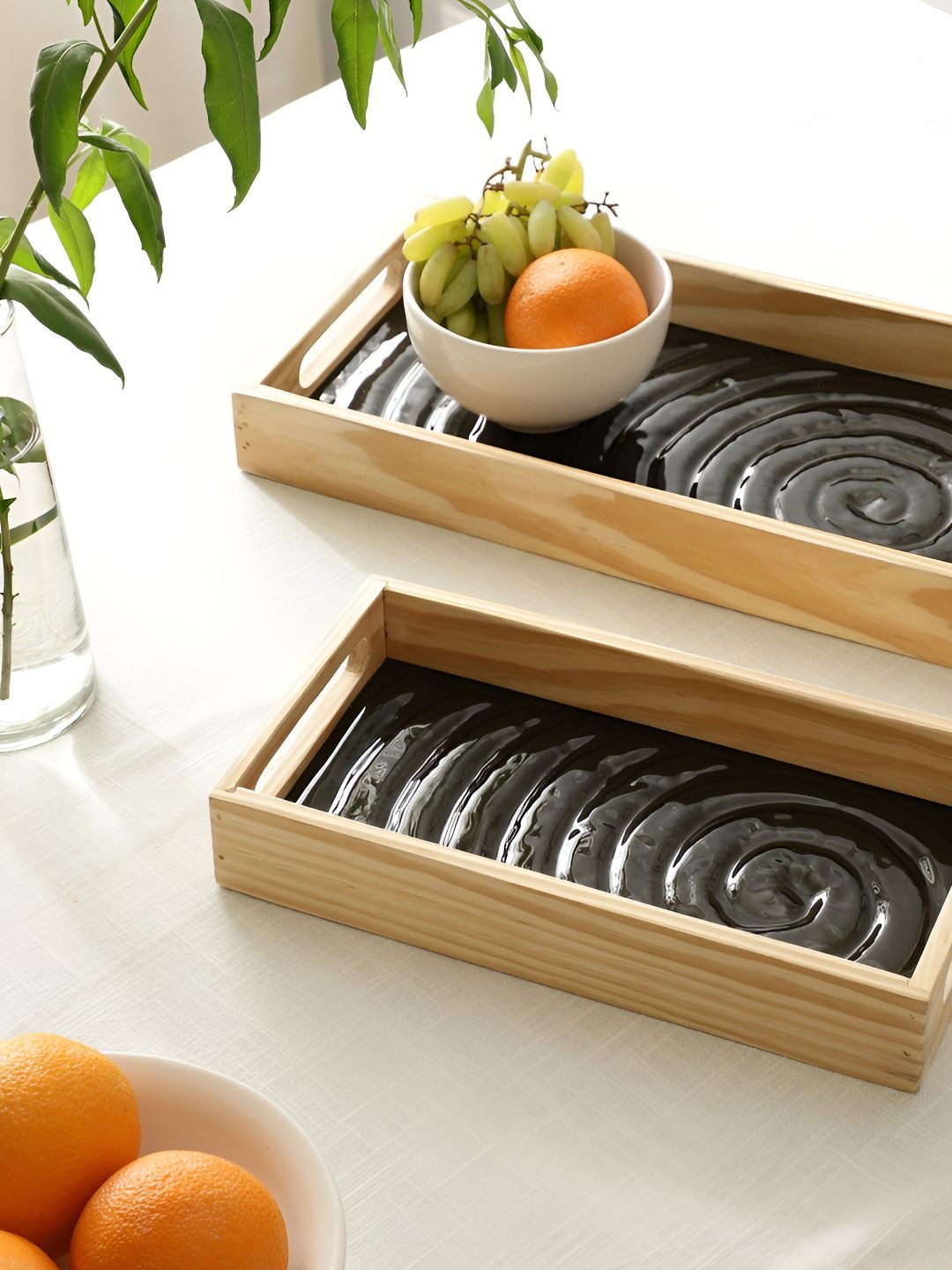 

Decor de Maison Duran Black & Beige 2 Pieces Spiral Glass Trays