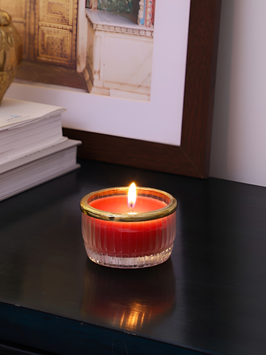 

Decor de Maison Red & Gold Toned Textured Cherry Blossom Scented Jar Candle