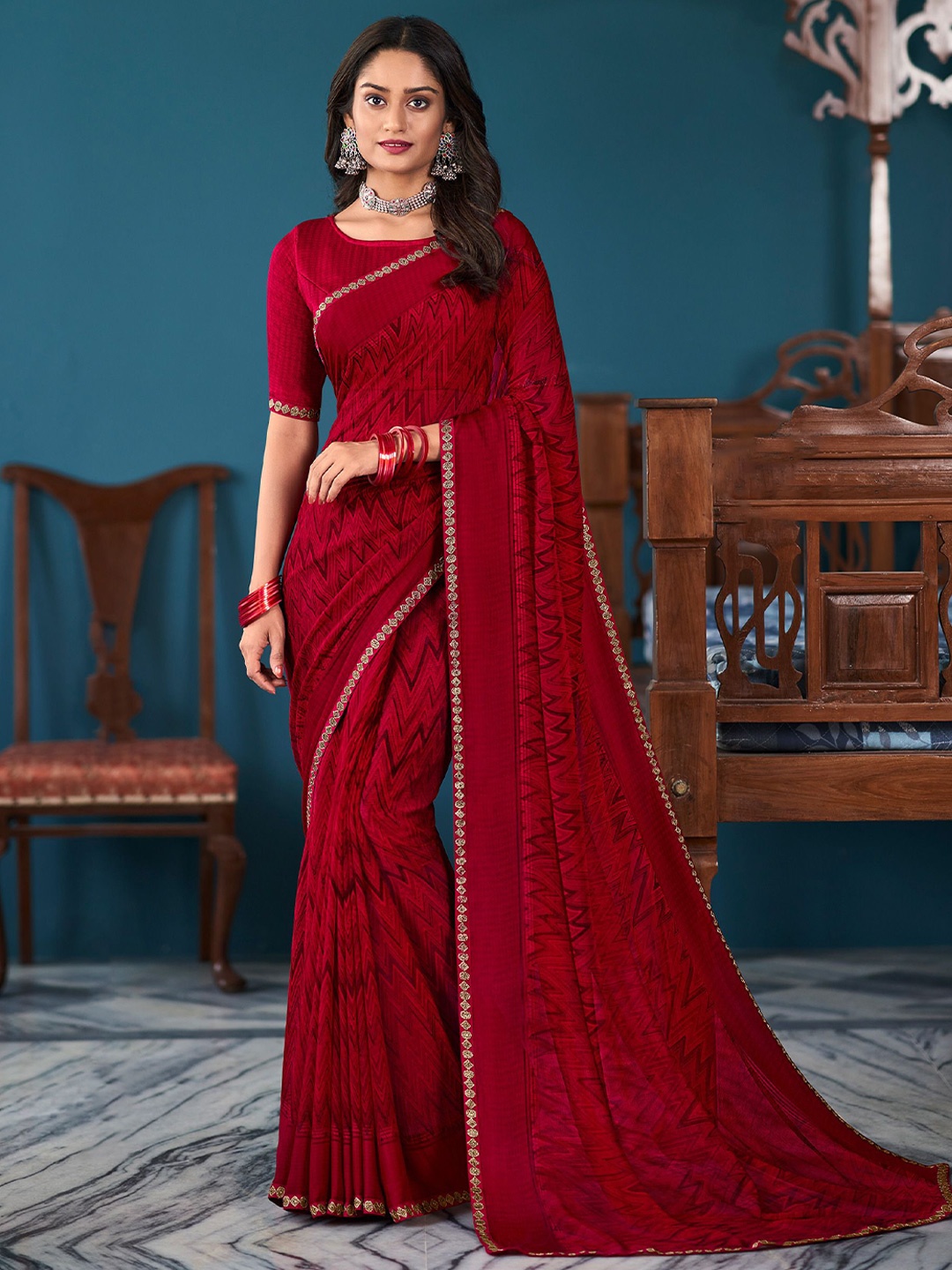 

Laxmipati Abstract Printed Saree With Blouse Piece, Red