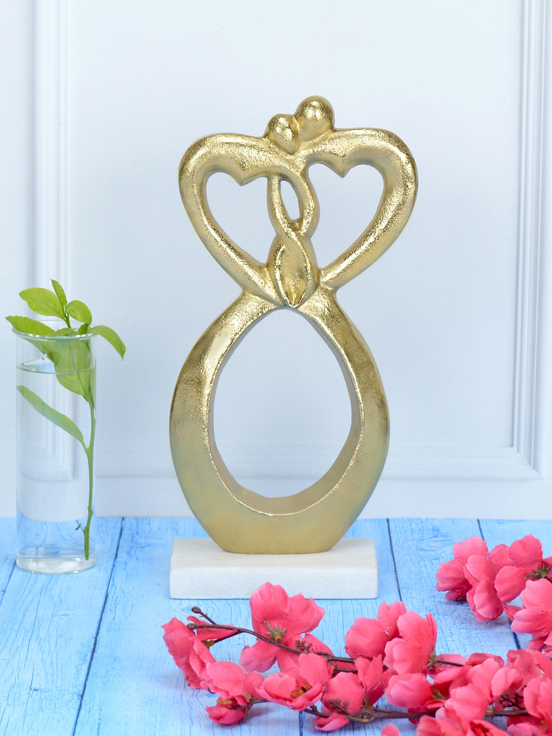 

Maison Modern Beige Figurine Showpiece