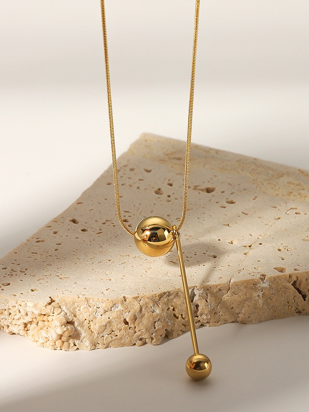 

MYKI Gold-Plated Circular Pendants with Chains