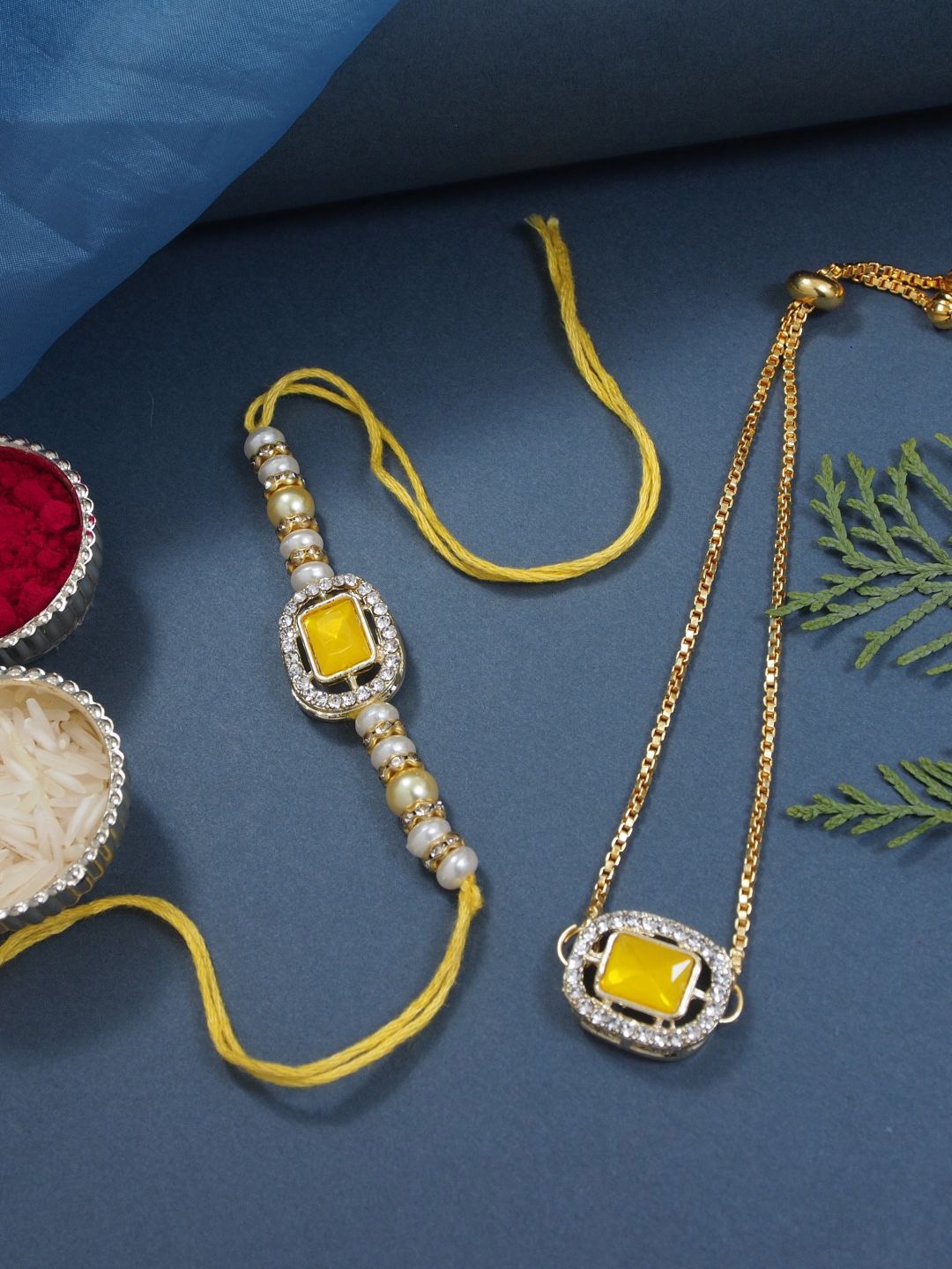 

I Jewels Thread Rakhi, Gold
