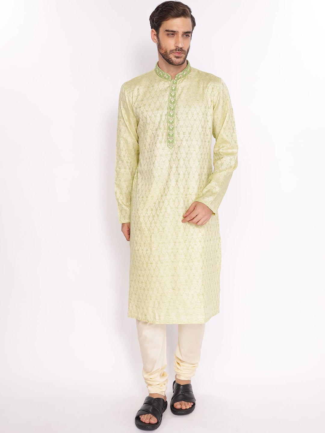 

ZOIS Ethnic Motifs Woven Design Mandarin Collar Regular Kurta with Churidar, Green