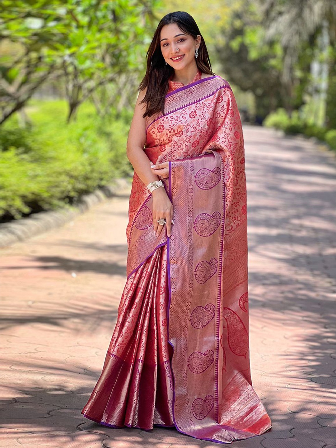 

LeeliPeeri Designer Ethnic Motif Zari Woven Kanjeevaram Saree, Peach