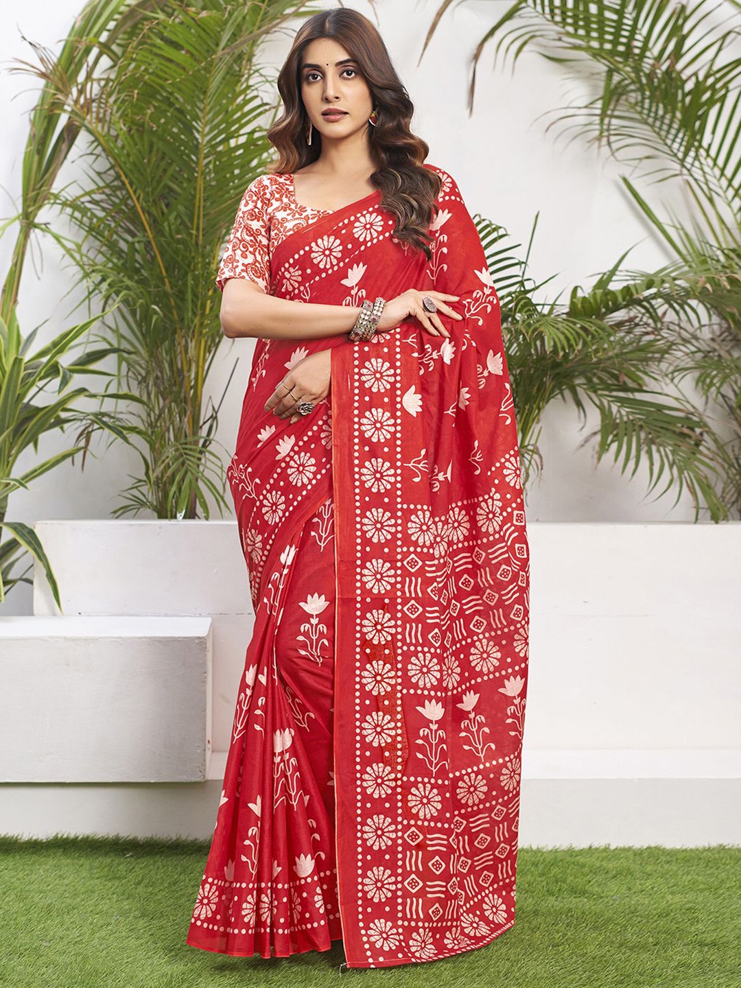 

KALINI Batik Pure Cotton Saree, Red