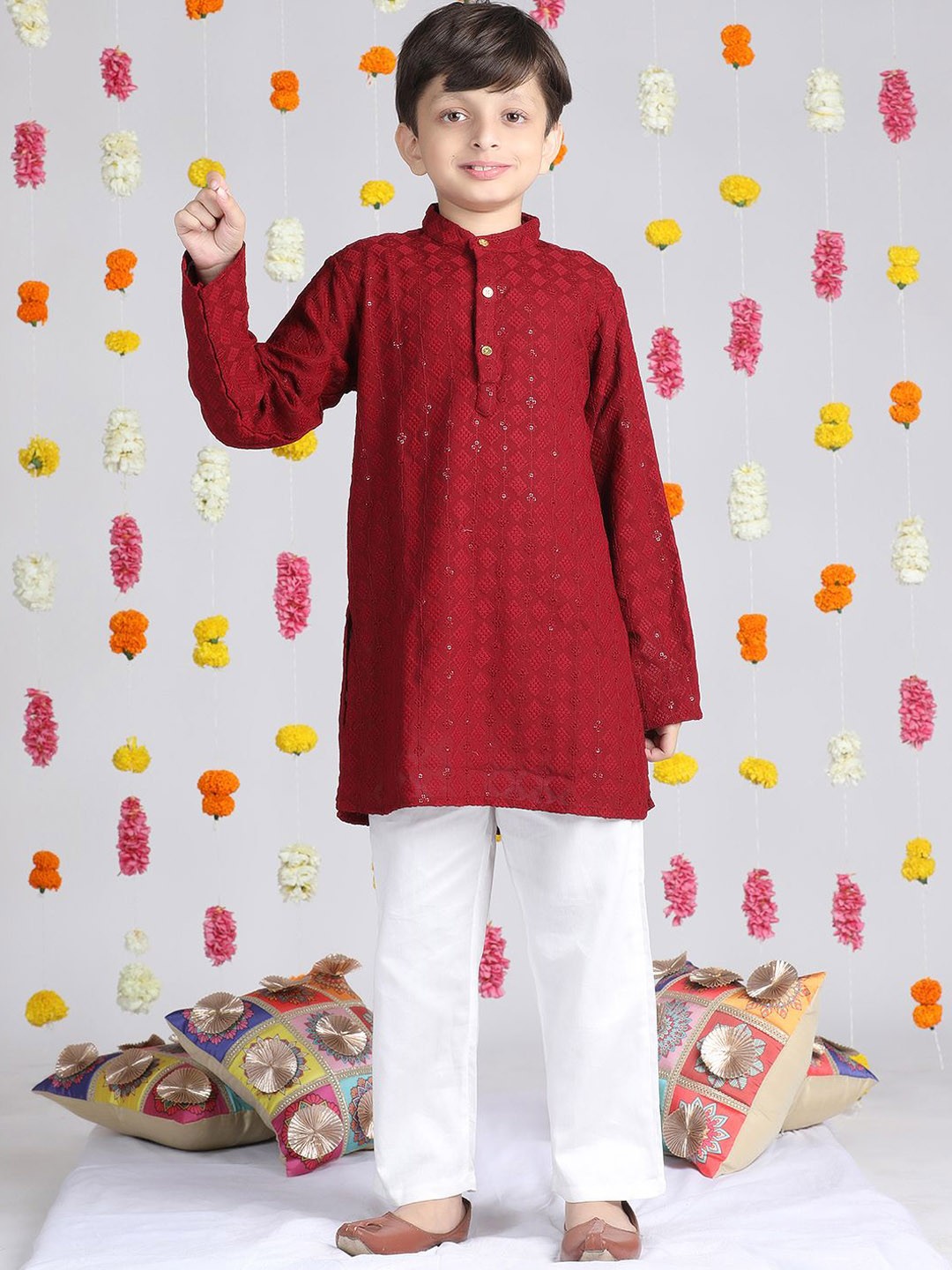 

Cutiekins Boys Geometric Embroidered Sequinned Straight Kurta With Pyjamas, Maroon
