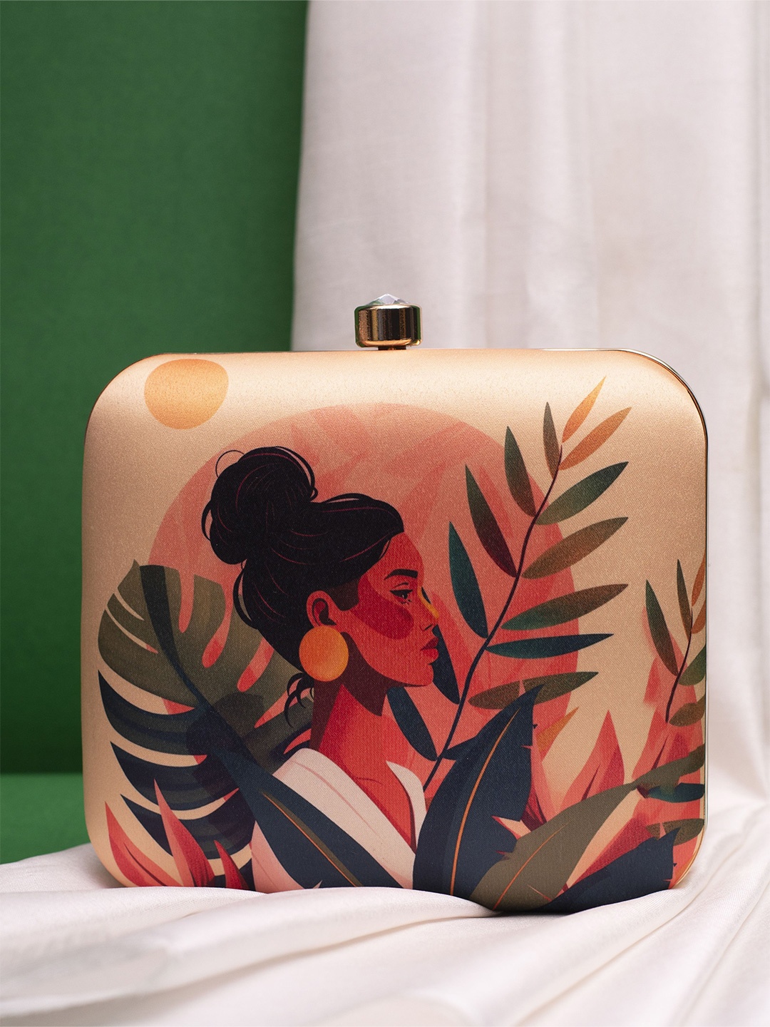 

ARTKLIM Portrait Printed Box Clutch, Beige