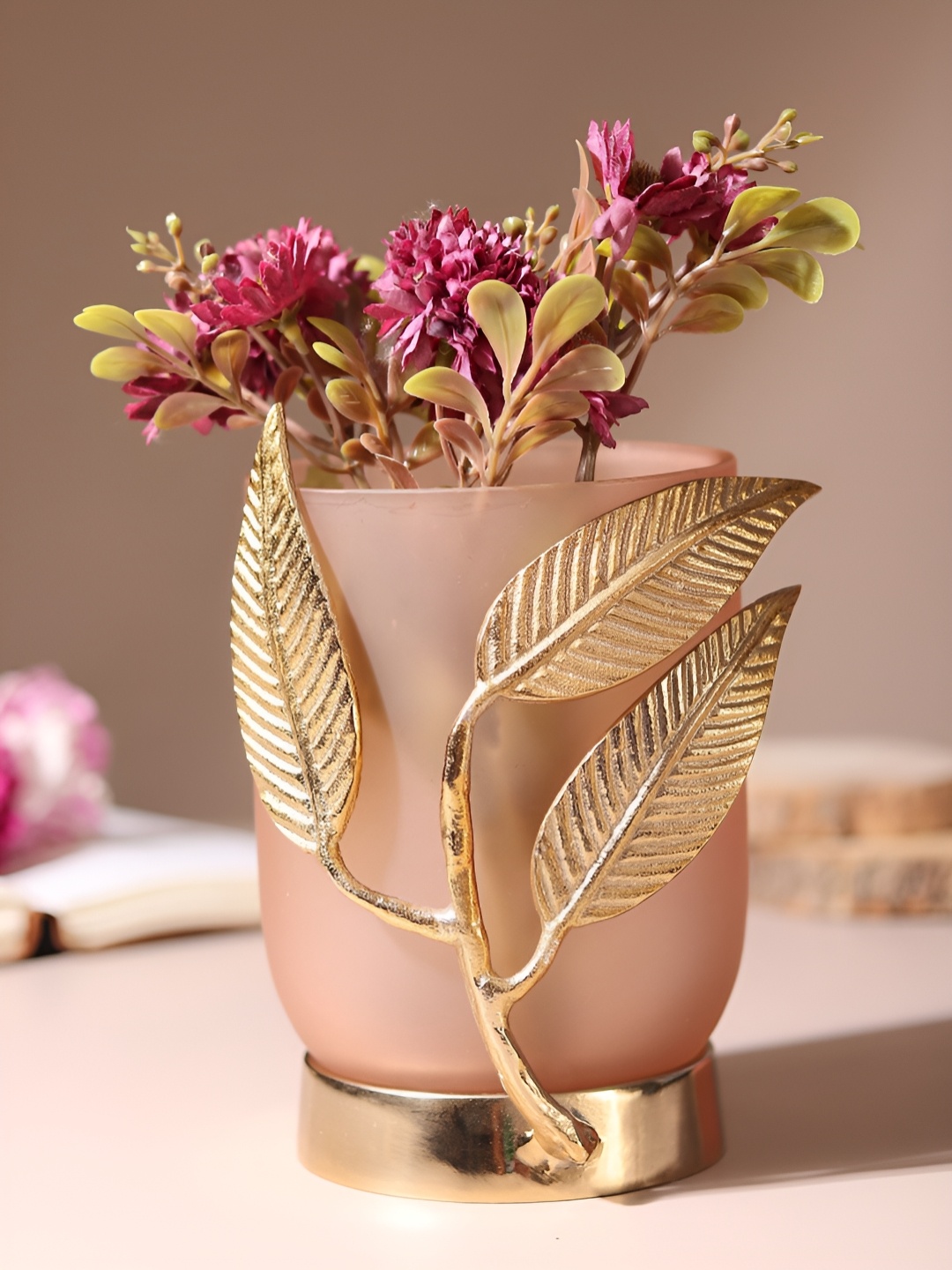 

Decor de Maison Peach & Gold toned Leaf Cylindrical Shape Vase