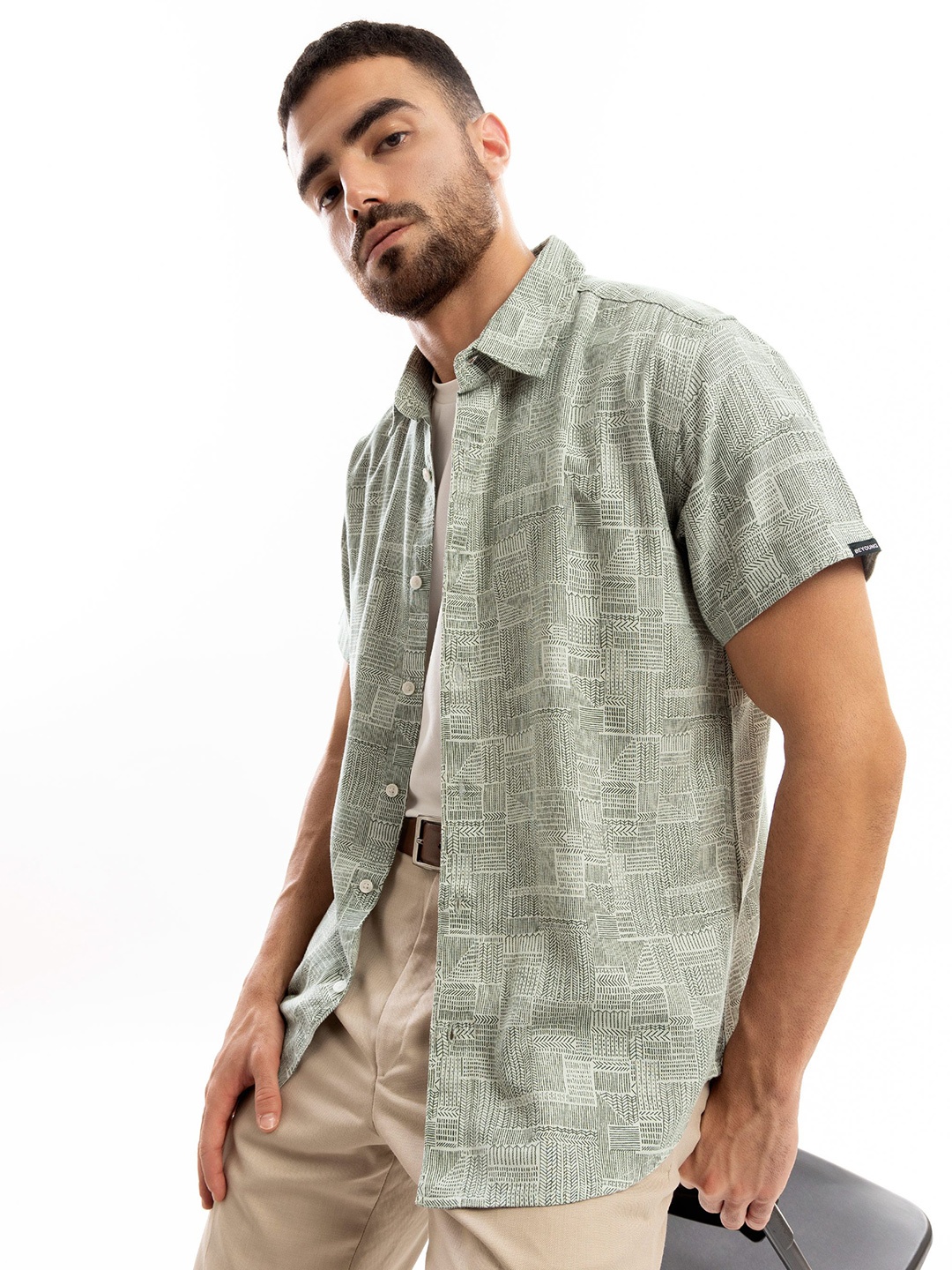

Beyoung Men Comfort Opaque Checked Casual Shirt, Green