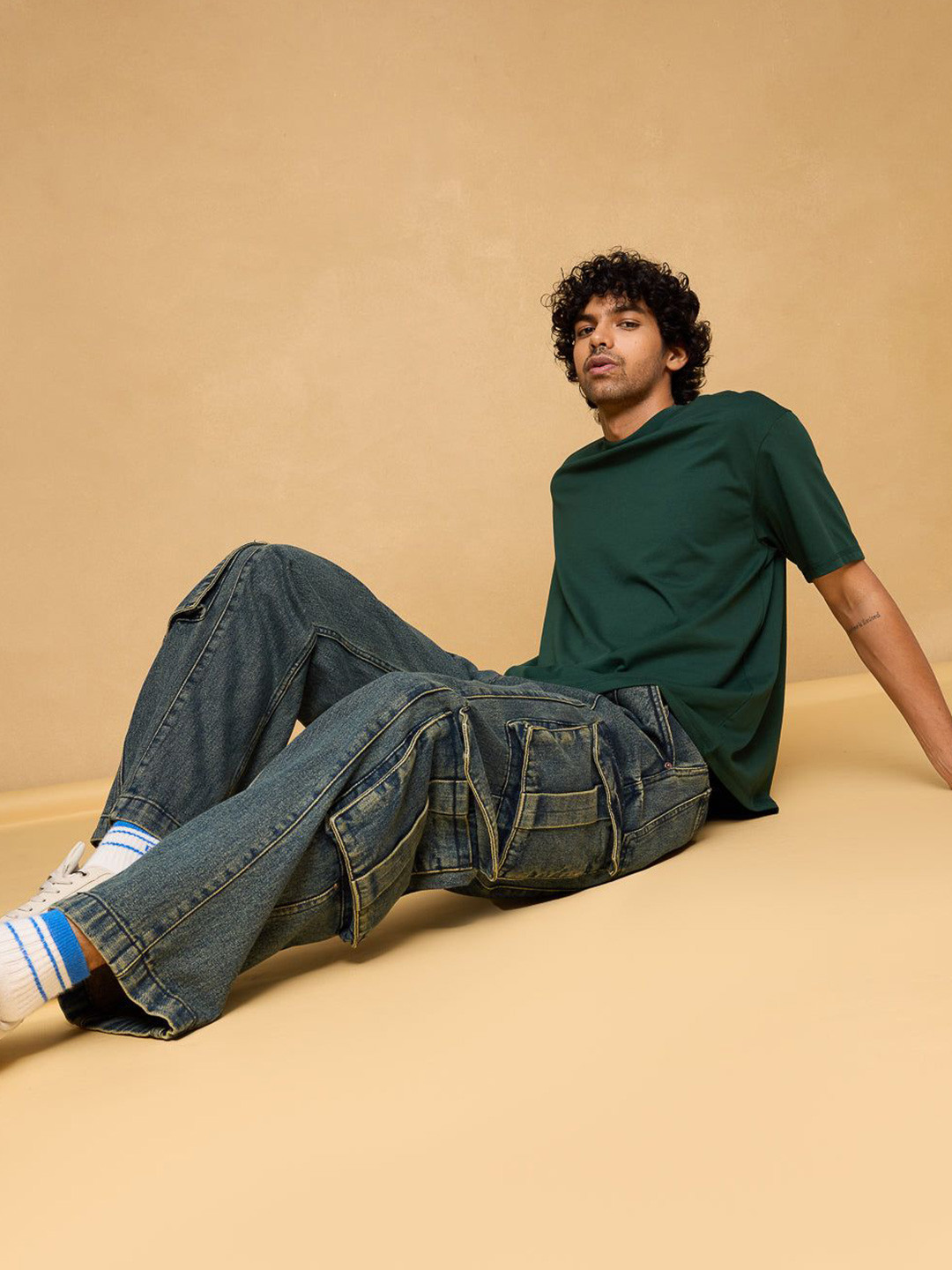 

FREAKINS Men Relaxed Fit High-Rise Light Fade Cargo Styles Jeans, Blue