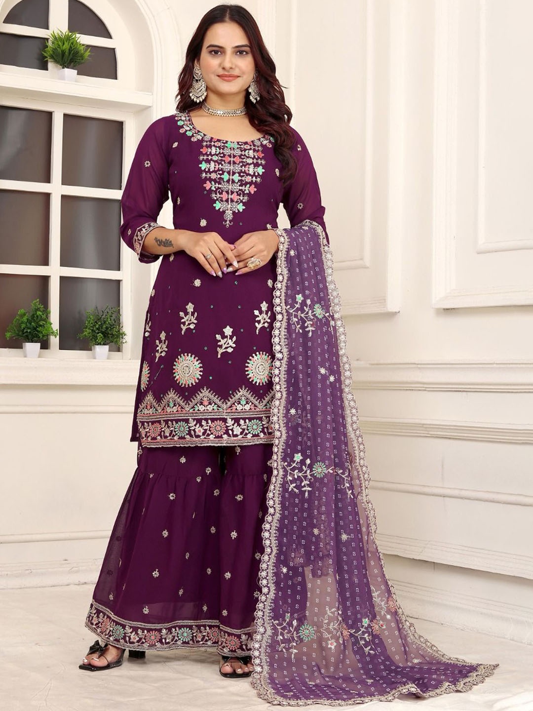 

KAVINDI Floral Embroidered Thread Work Regular Kurta with Sharara & Dupatta, Burgundy