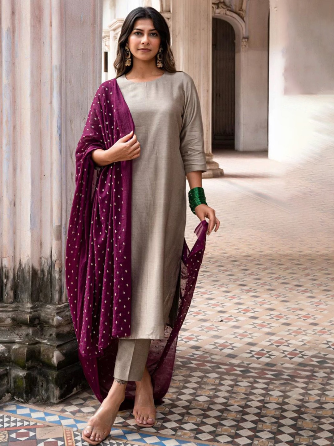 

HETVI CREATION Round Neck Straight Kurta & Trousers With Dupatta, Beige