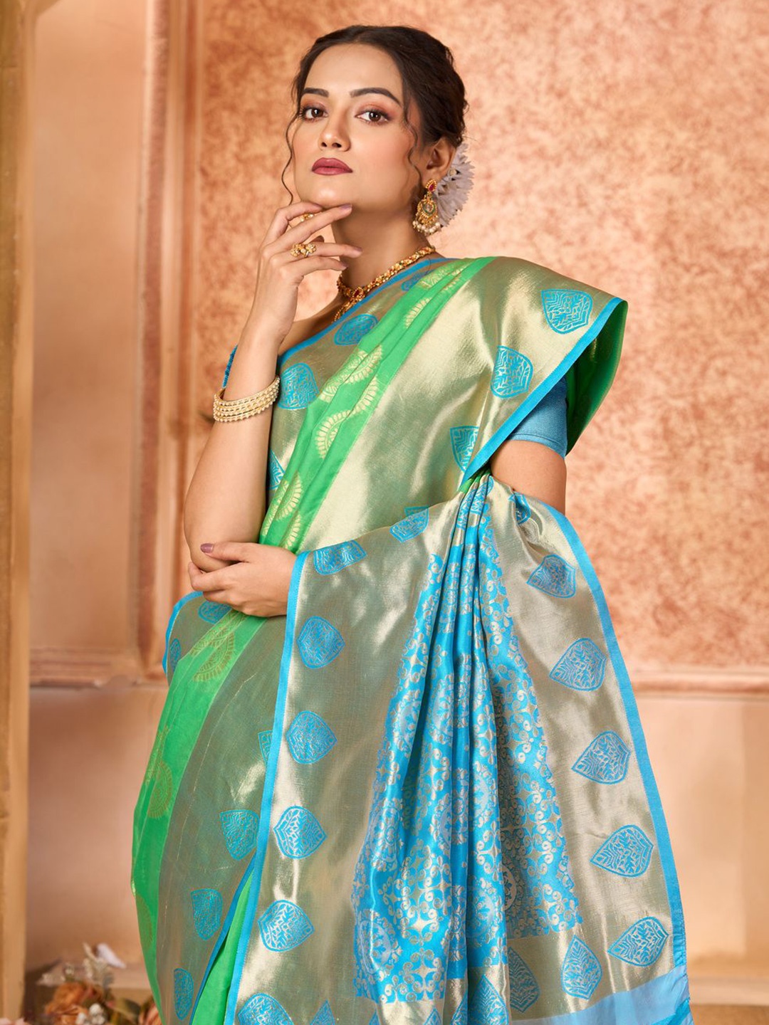 

KALINI Ethnic Motifs Zari Woven Banarasi Saree, Green