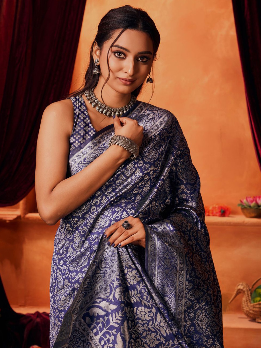 

KALINI Ethnic Motif Zari Woven Banarasi Saree, Blue