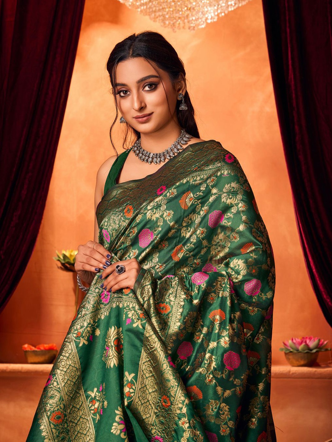 

KALINI Ethnic Motifs Zari Woven Pure Silk Banarasi Saree, Green