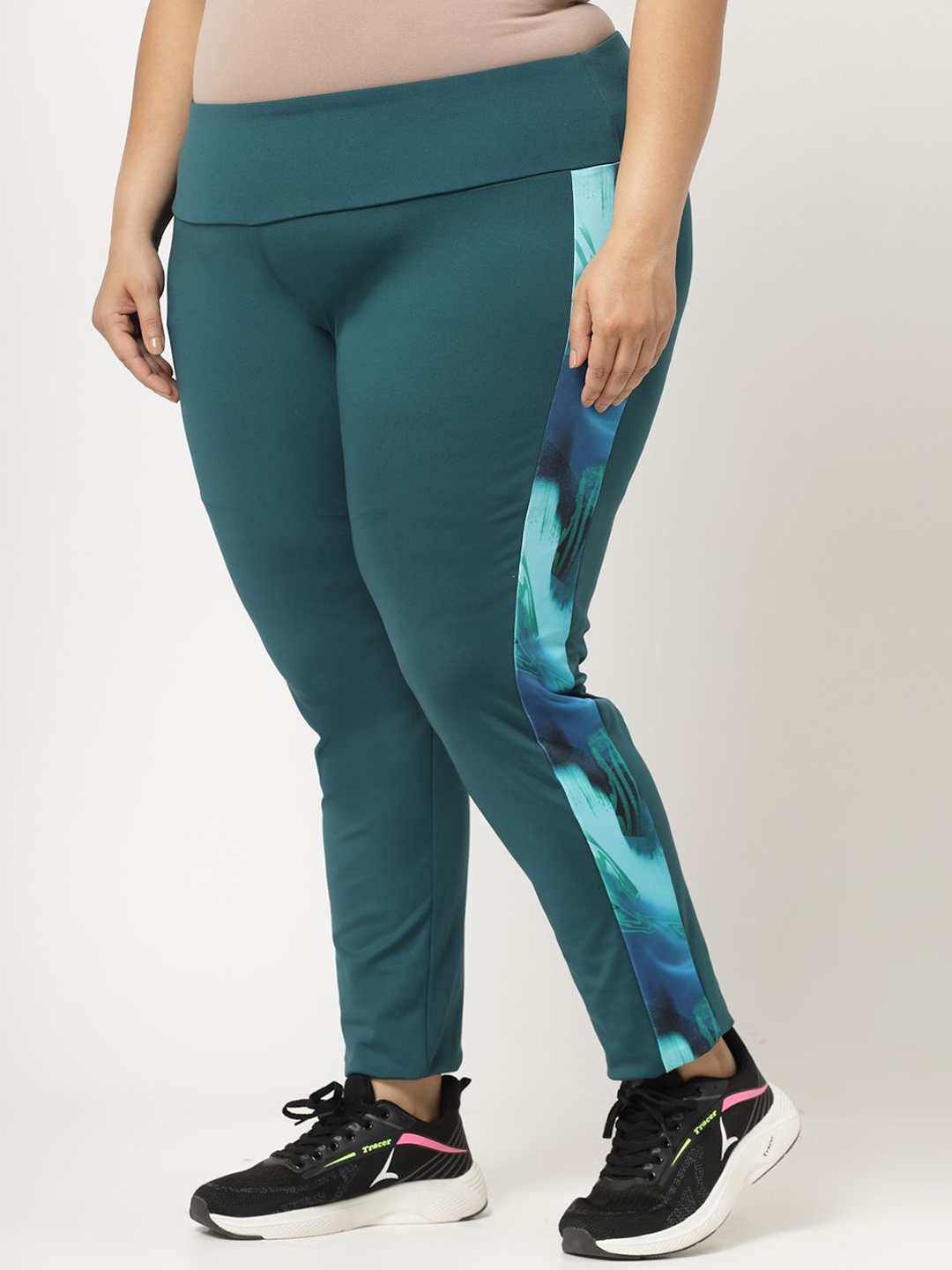 

plusS Women Printed Yoga Pant, Green