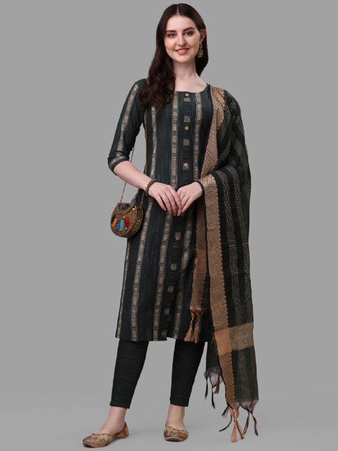 

Siya Fashion Ethnic Motifs Woven Design Straight Kurta with Trousers & Dupatta, Green