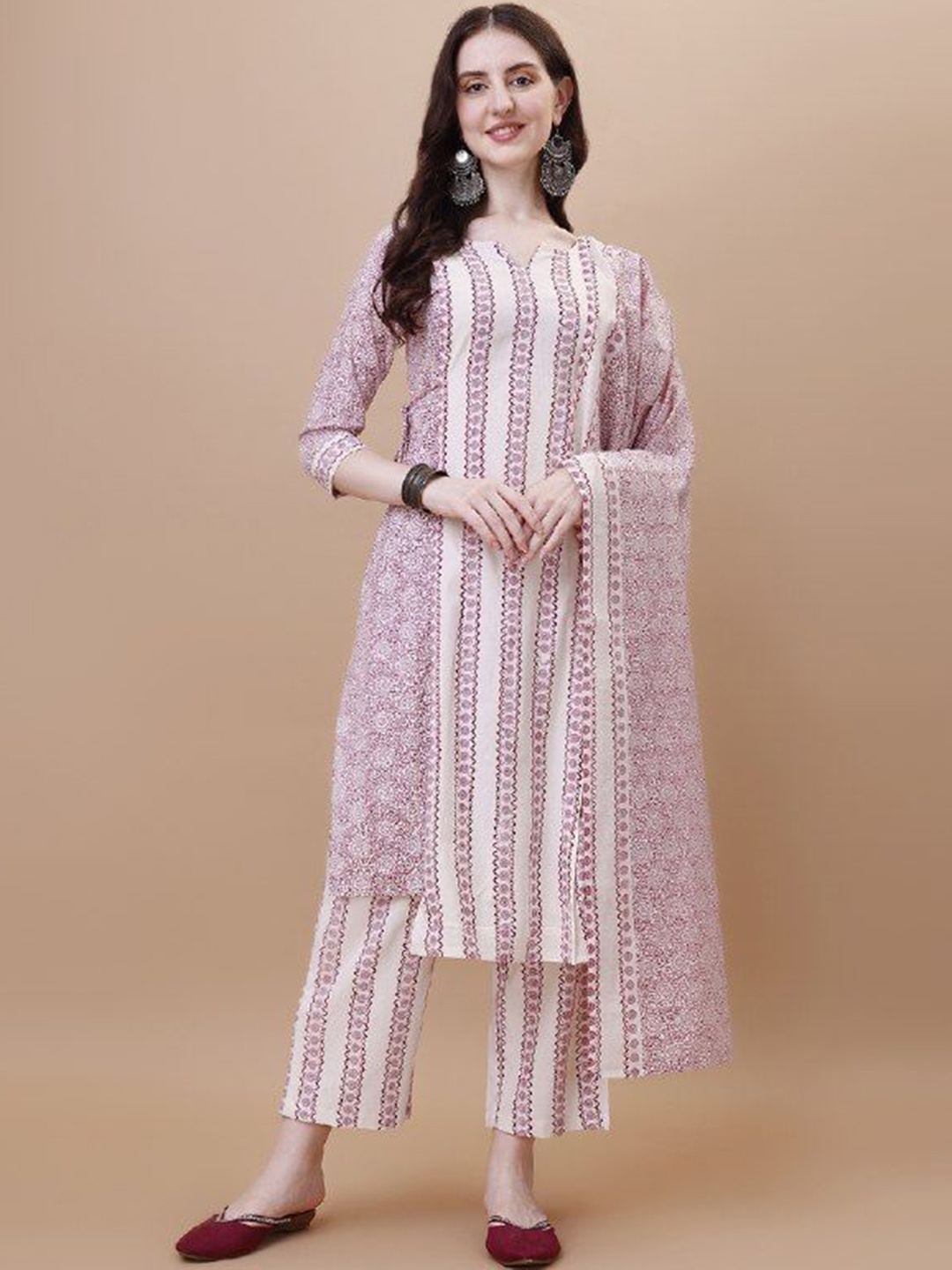 

Siya Fashion Ethnic Motifs Printed Straight Kurta with Palazzos & Dupatta, Pink