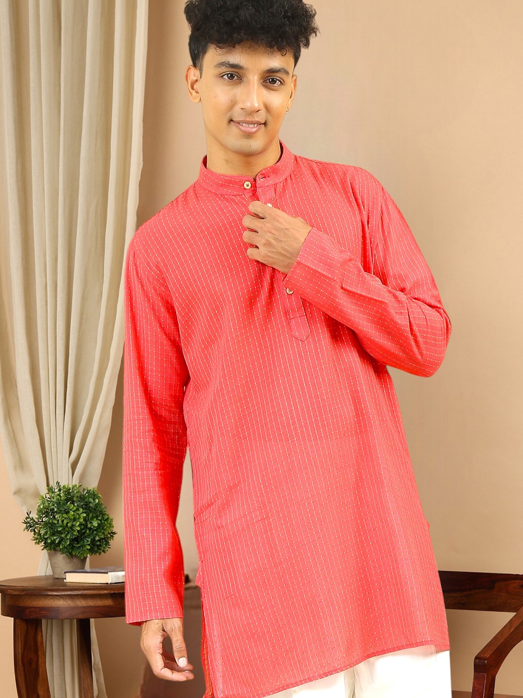 

TATTVA Striped Mandarin Collar Pure Cotton Straight Kurta, Fuchsia