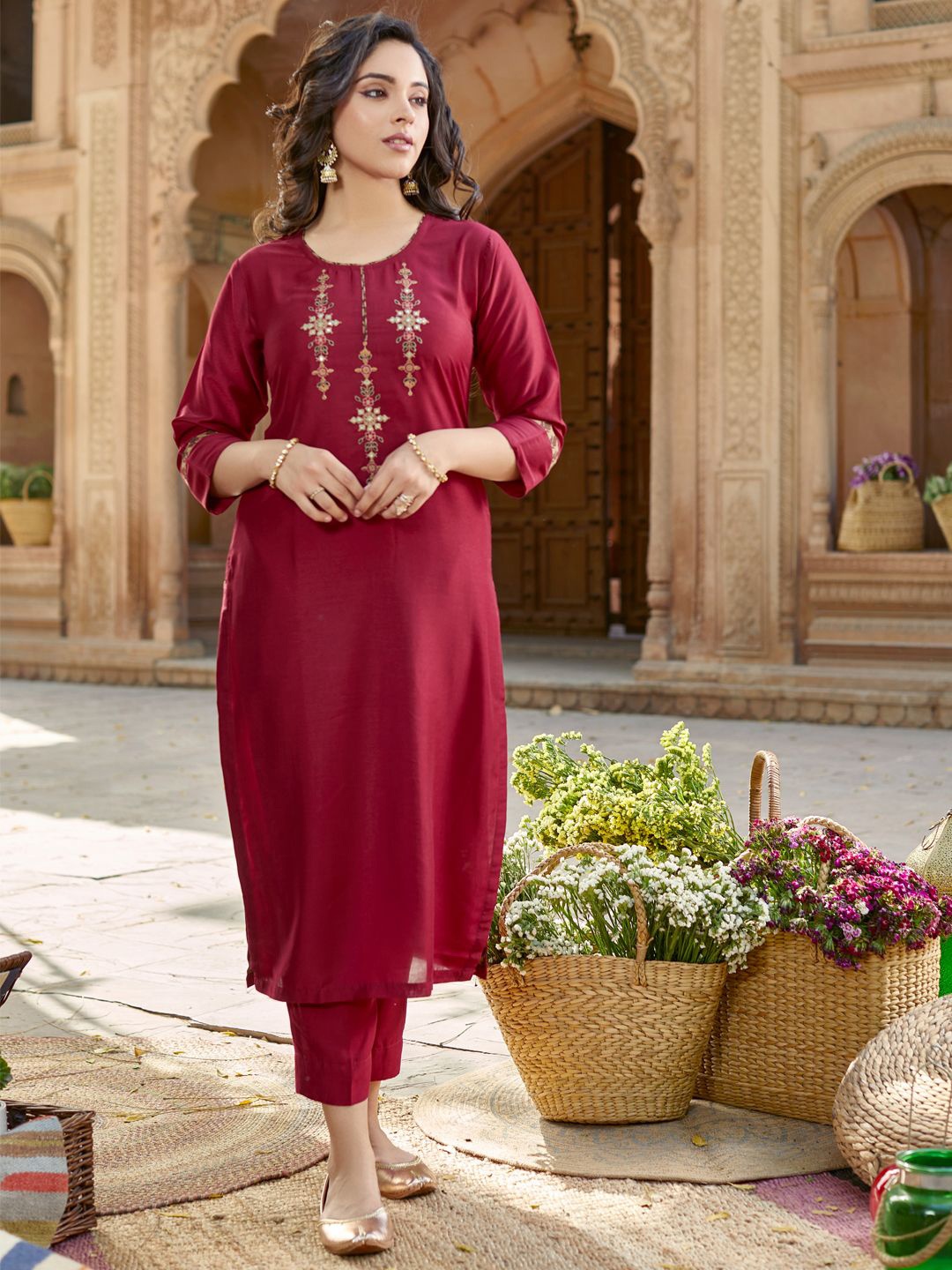 

WOMEN PLUS Floral Yoke Design Embroidered Thread Work Straight Kurta, Maroon