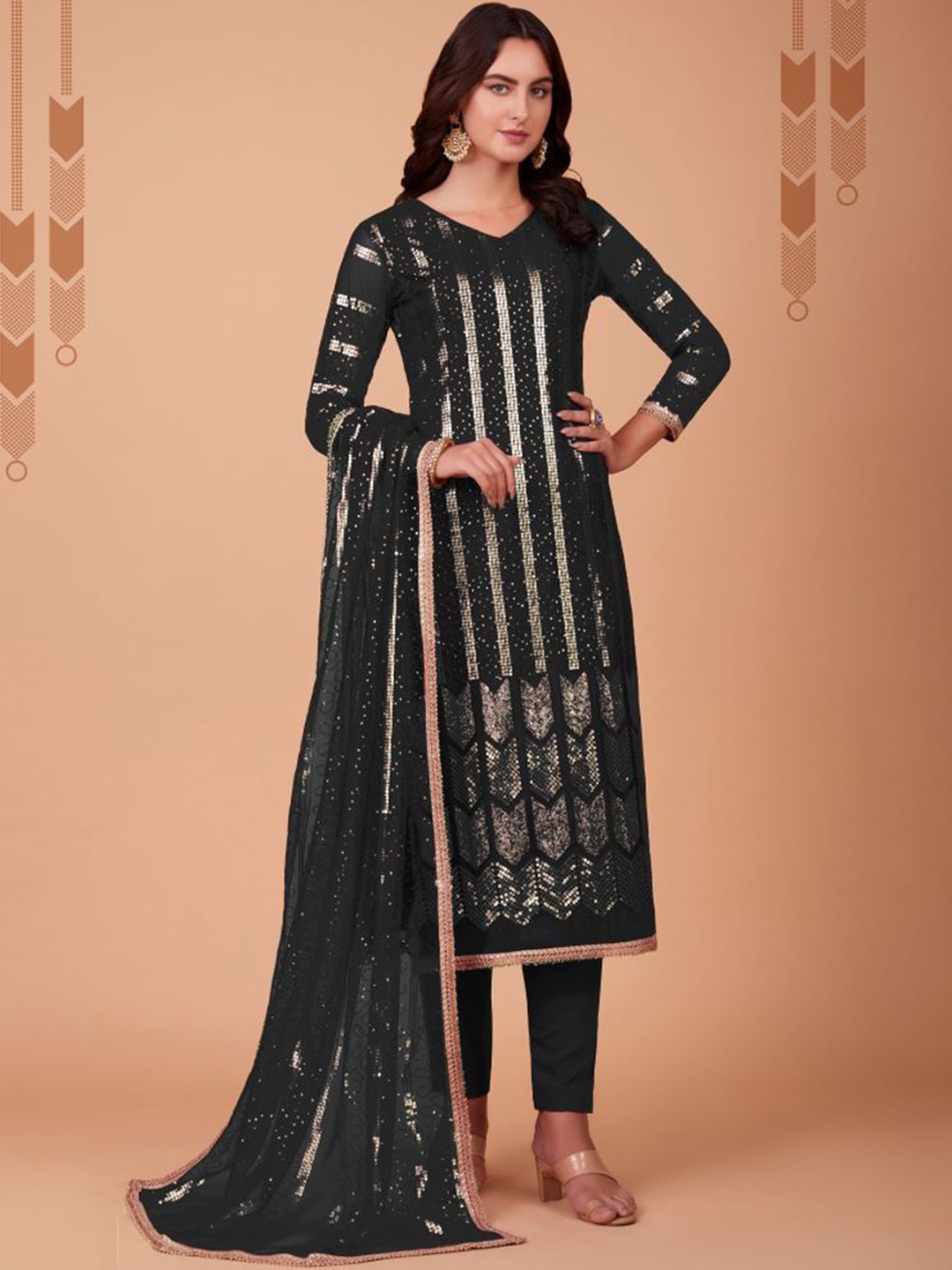 

KALINI Embroidered Kurta Set with Dupatta, Black