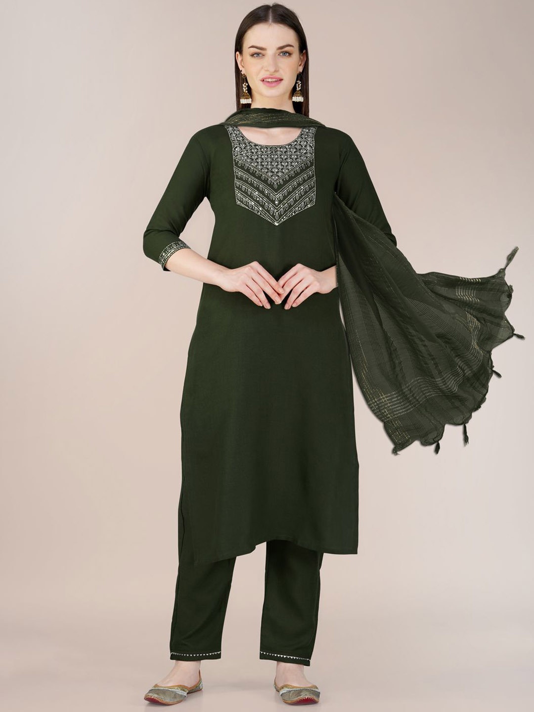 

devkison Designer Paisley Embroidered Regular Kurta with Trousers & Dupatta, Green