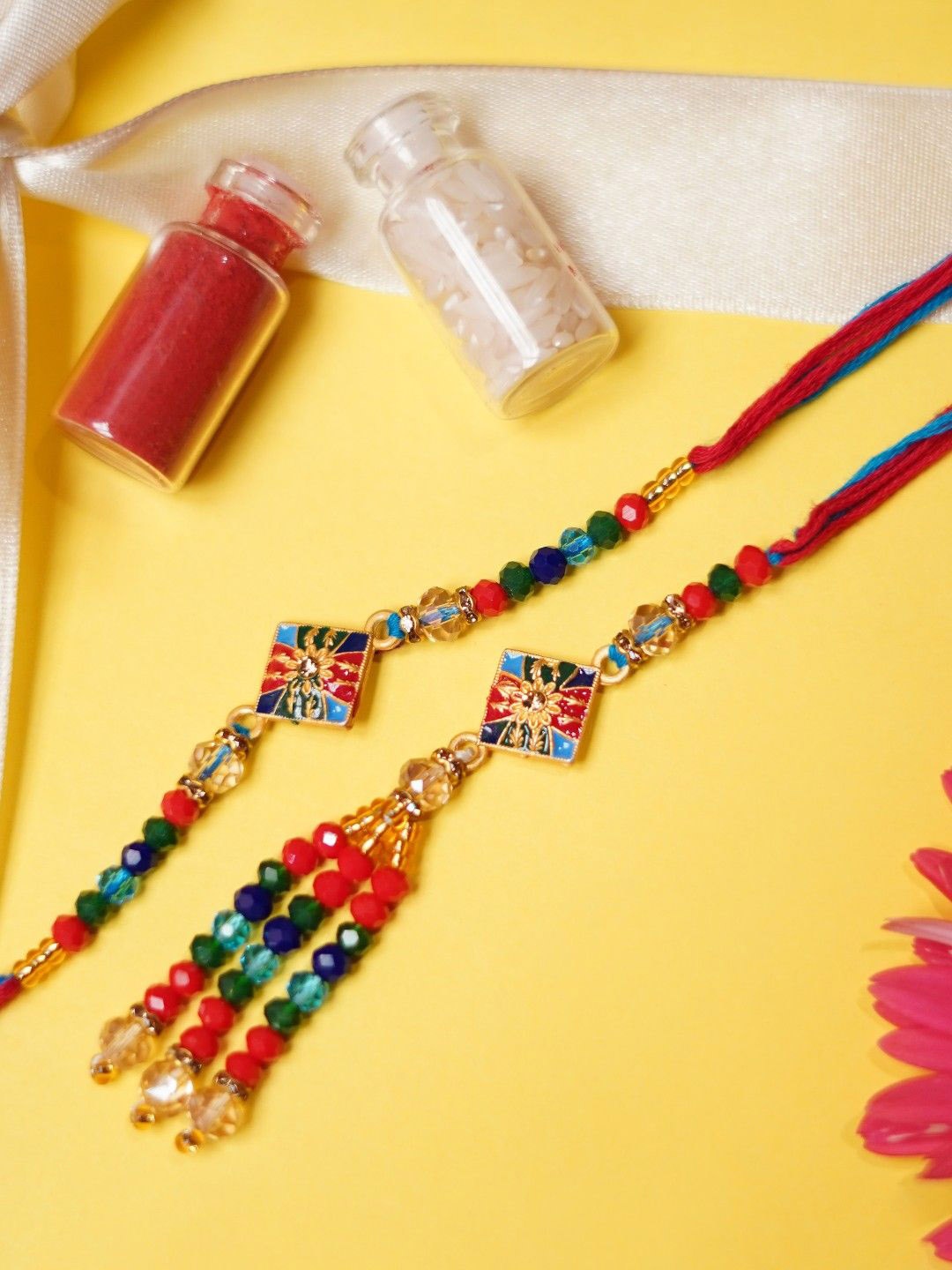 

ADIVA Bhaiya Bhabhi Lumba Rakhi & Roli Chawal, Red