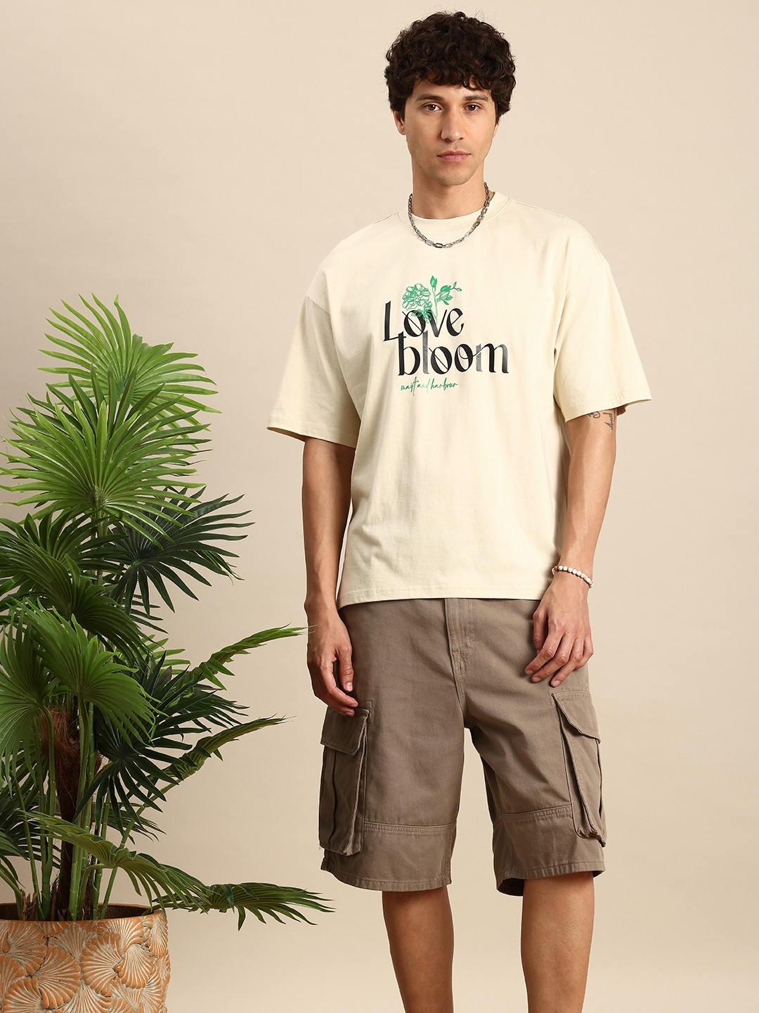 

Mast & Harbour Printed Drop-Shoulder Sleeves Pure Cotton T-shirt, Beige
