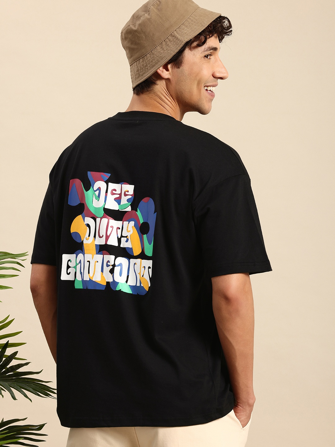 

Mast & Harbour Pure Cotton Graphic Printed Drop-Shoulder Sleeves Relaxed Fit T-shirt, Black