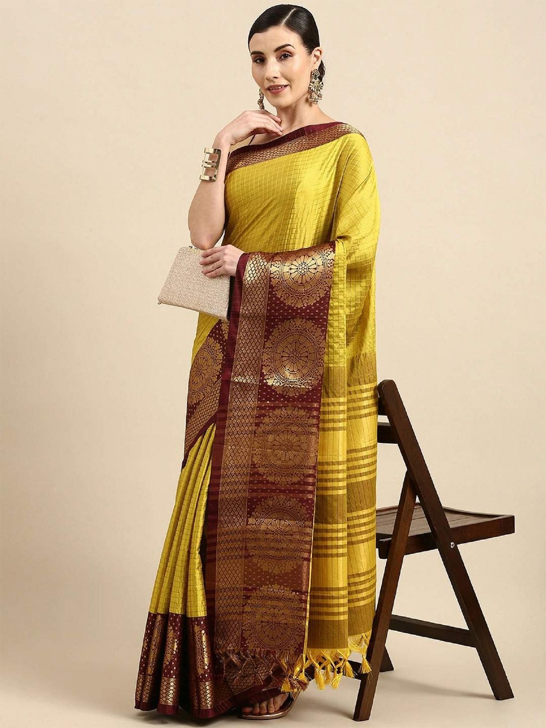

LADY SHOPI Checked Zari Woven Banarasi Saree, Yellow