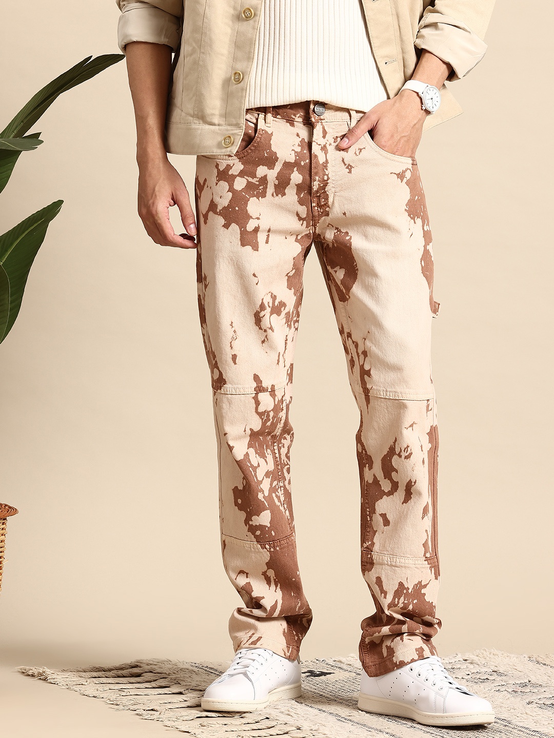 

Mast & Harbour Men Relaxed Fit Tie & Dye Jeans, Brown
