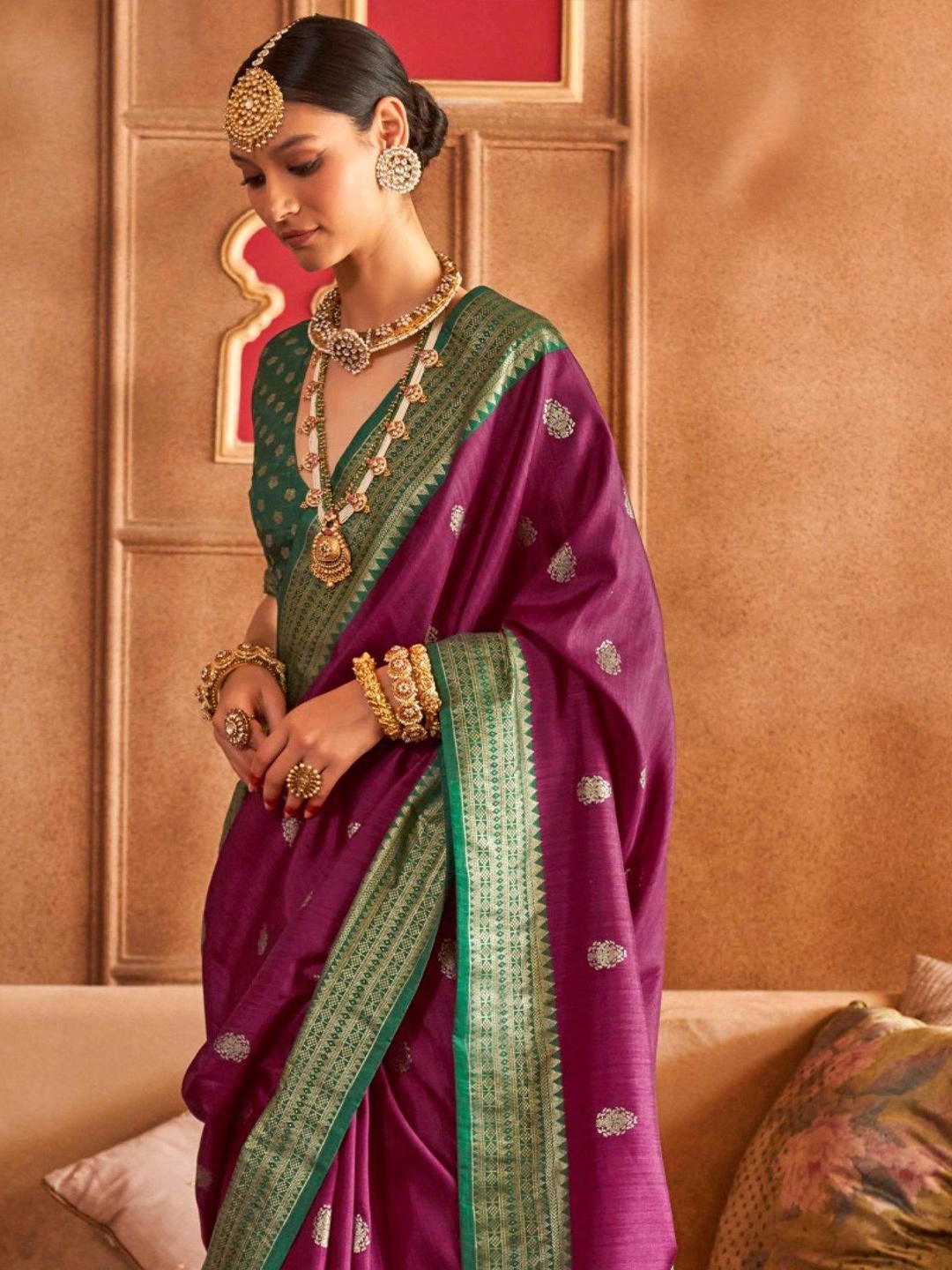 

MySilkLove Ethnic Motif Zari Woven Patola Saree, Purple