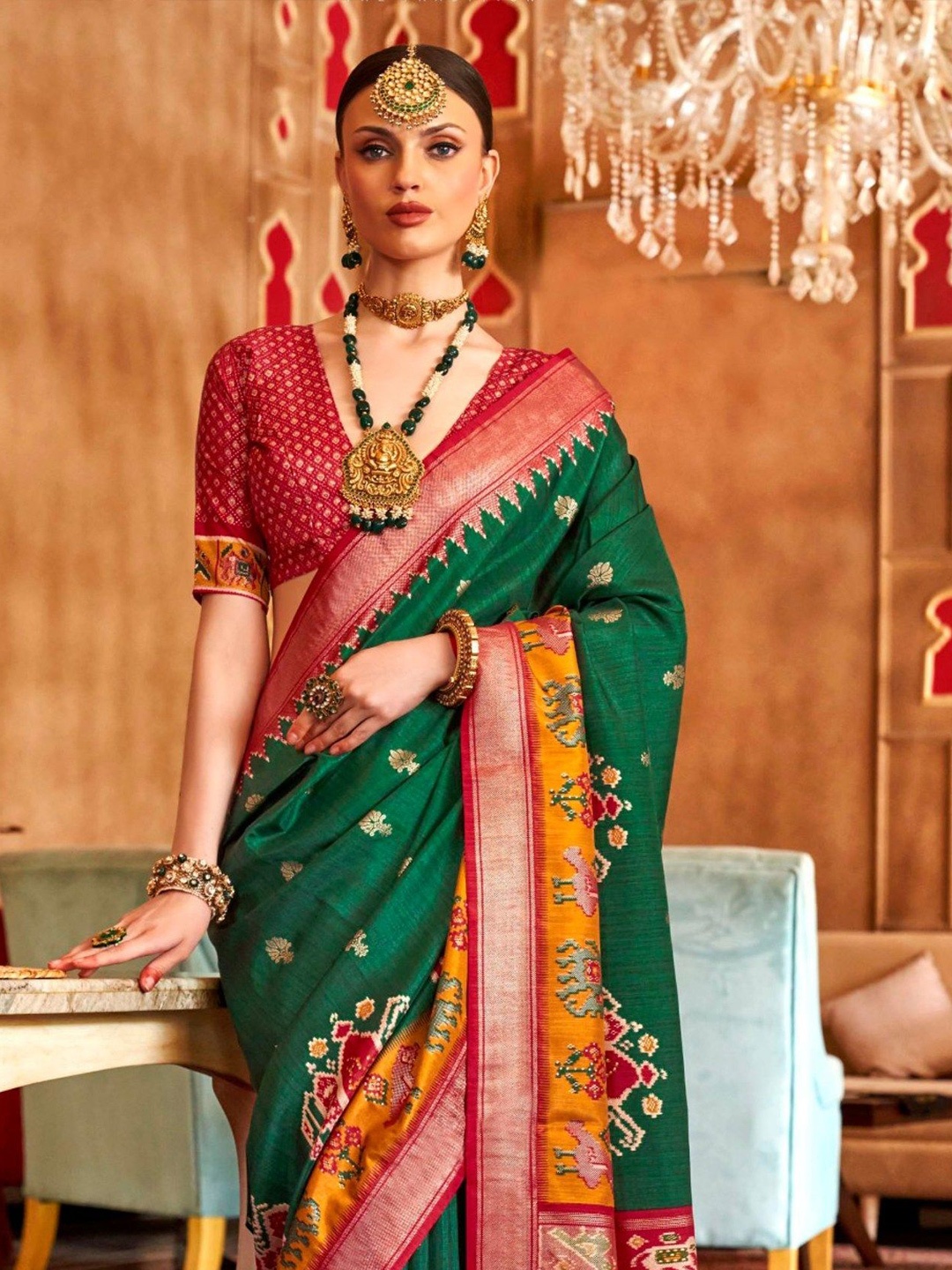 

MySilkLove Ethnic Motif Zari Woven Patola Saree, Green