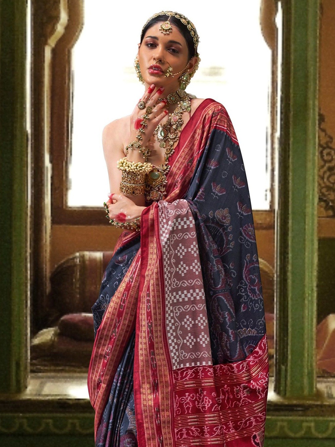

MySilkLove Ethnic Motifs Zari Patola Saree, Blue