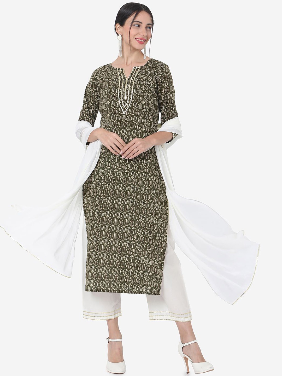 

Saanjh Green Printed Gotta Patti Pure Cotton Straight Kurta With Palazzos & Dupatta