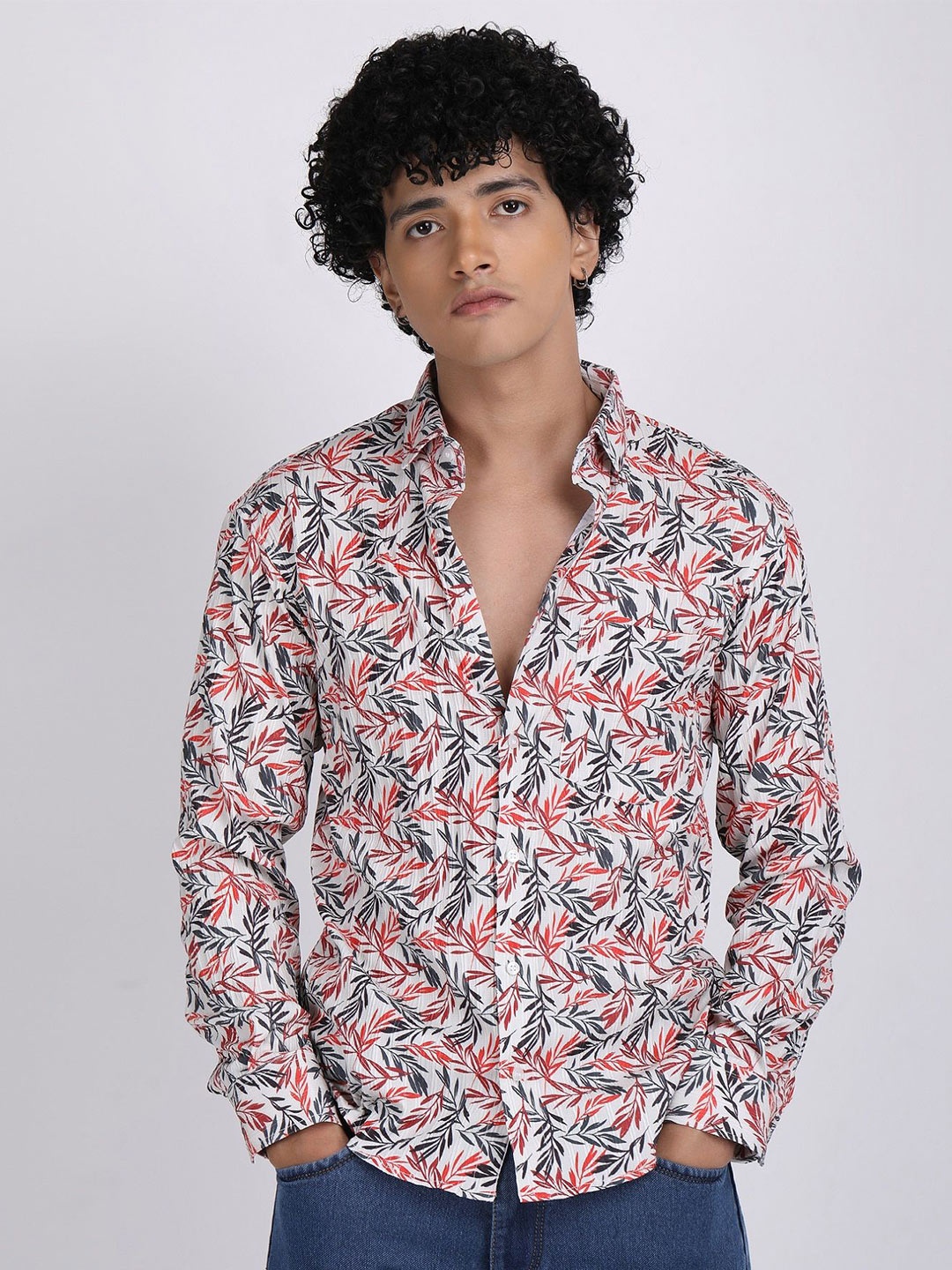 

The Roy Men Comfort Slim Fit Floral Opaque Printed Casual Shirt, Cream
