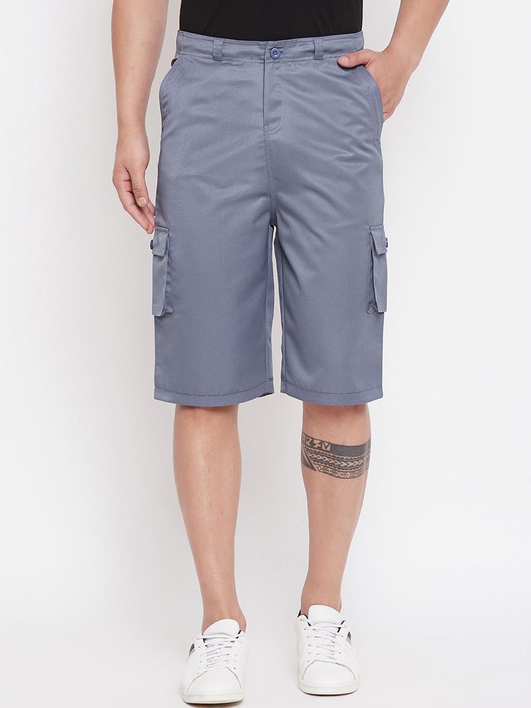 

Hypernation Men Solid Regular Fit Cargo Shorts, Grey