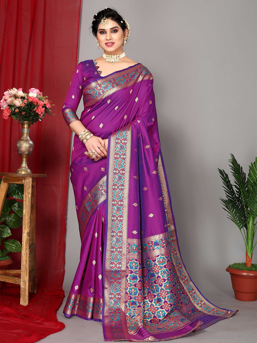 

HEER FASHION Ethnic Motifs Zari Paithani Saree, Purple