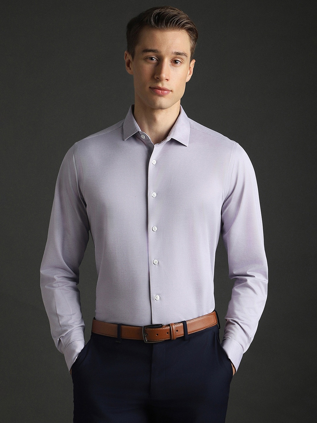 

Bergamo Men Slim Fit Opaque Casual Shirt, Purple