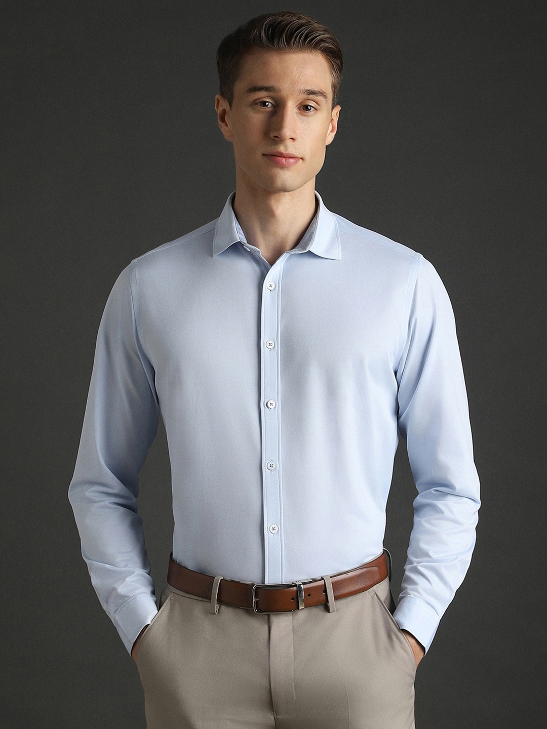 

Bergamo Men Slim Fit Opaque Casual Shirt, Blue