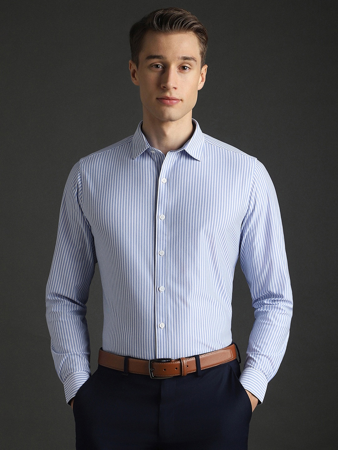 

Bergamo Men Slim Fit Opaque Casual Shirt, Blue
