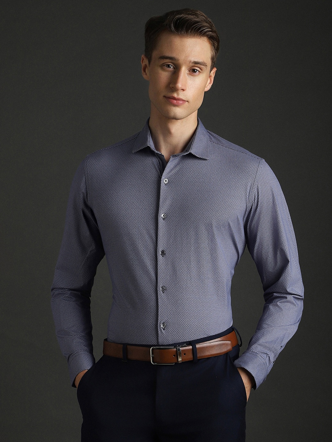 

Bergamo Men Slim Fit Opaque Casual Shirt, Blue